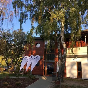 Yacht Club Bed & Breakfast Sopoty